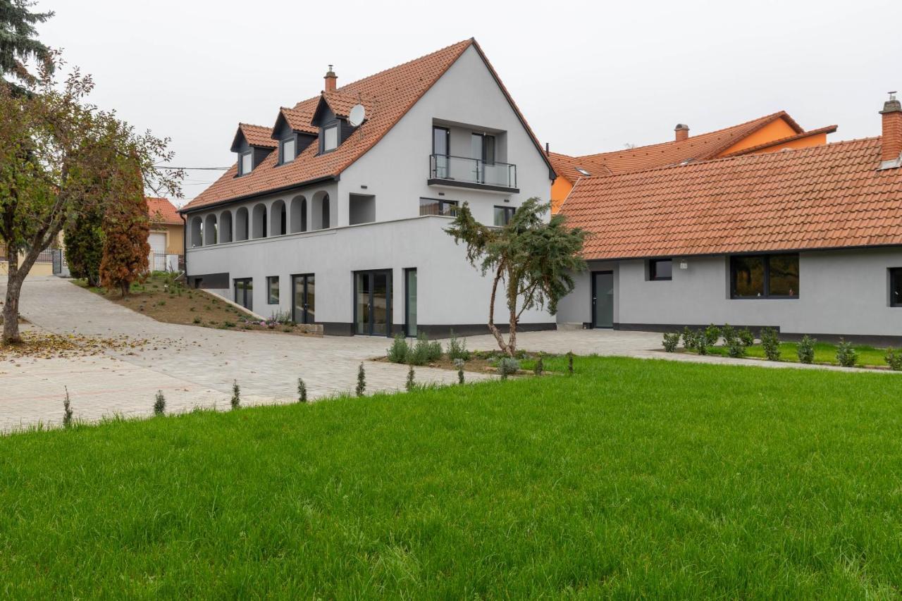 Villa Berc Egerszalók Eksteriør bilde